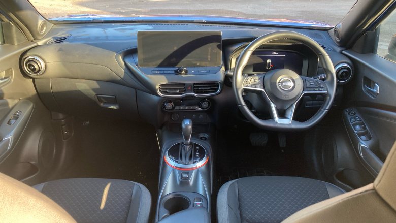 Nissan Juke 1.0 DiG-T N-Connecta 5dr DCT Petrol Hatchback